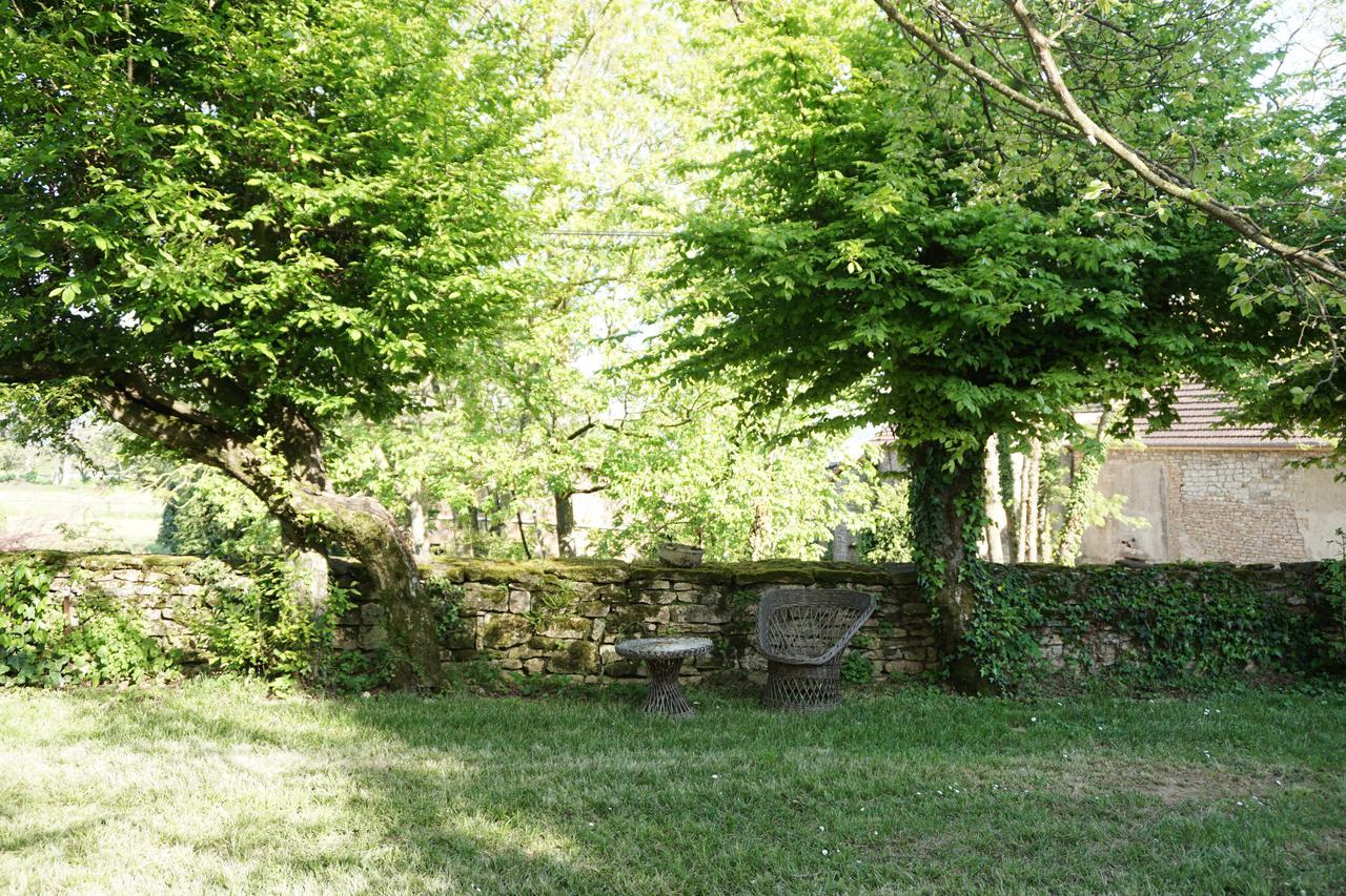 Le Château Champagny-sous-Uxelles Exterior foto